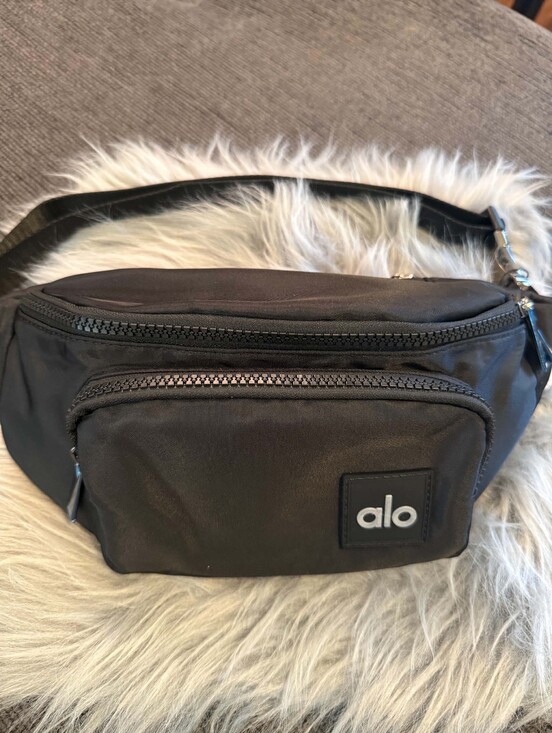 ALO Yoga Handbags - ALO Yoga Black Explorer Fanny Pack Crossbody Bag
